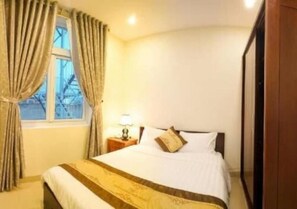Individually decorated, individually furnished, free WiFi, bed sheets - Greengarden hotel (ngu hanh son)