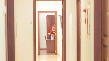 Family Suite, Garden View | Interior