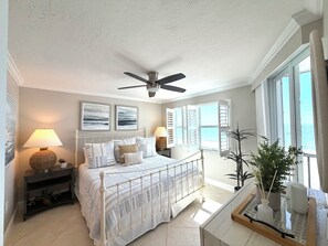 2 bedrooms, iron/ironing board, travel cot, free WiFi - Beach Villas 402 – Sunsets & Sandcastle Dreams - Beachfront 2/2 Sleeps 6 (Fort Myers Beach)