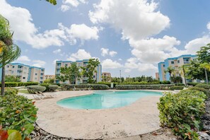 Appartement, 2 chambres, accessible aux personnes à mobilité réduite | Piscine | Piscine extérieure