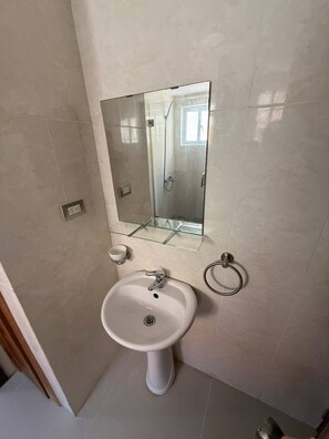 Appartement, 2 slaapkamers, toegankelijk voor mindervaliden, roken | Badkamer