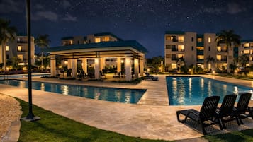 Apartment, 2 Bedrooms, Accessible, Smoking | Pool