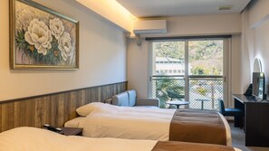 标准双床房, 阳台, 山景 | 客房内保险箱、免费 WiFi、床单