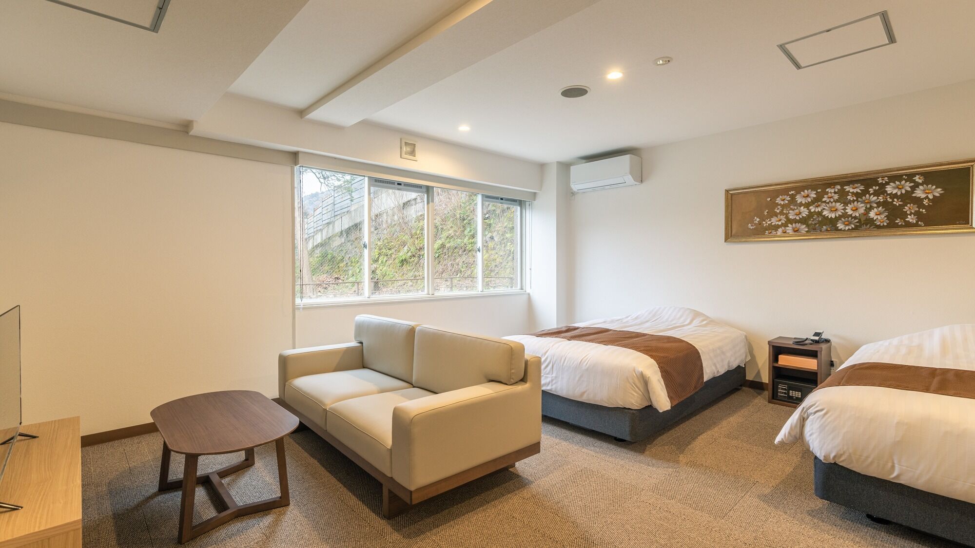 Comfort Twin Room