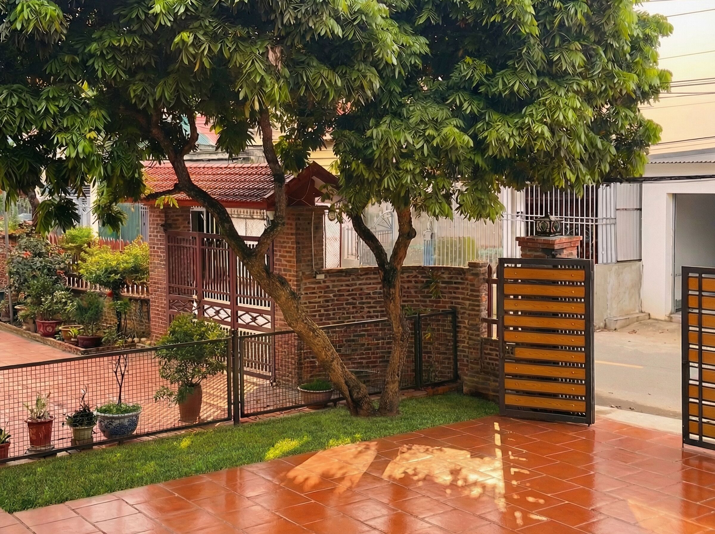 Khuôn viên nơi lưu trú