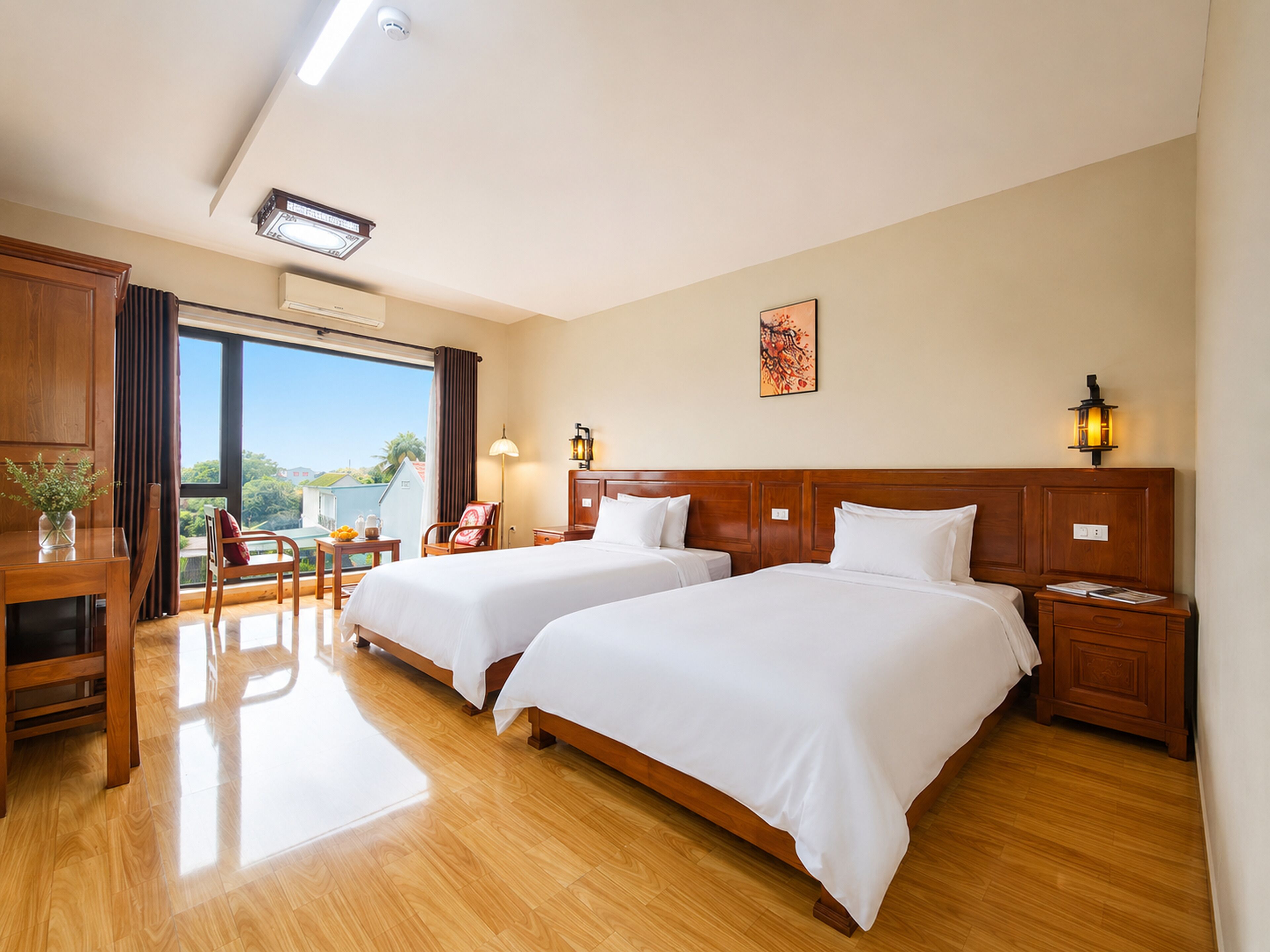 Minibar, desk, laptop workspace, rollaway beds