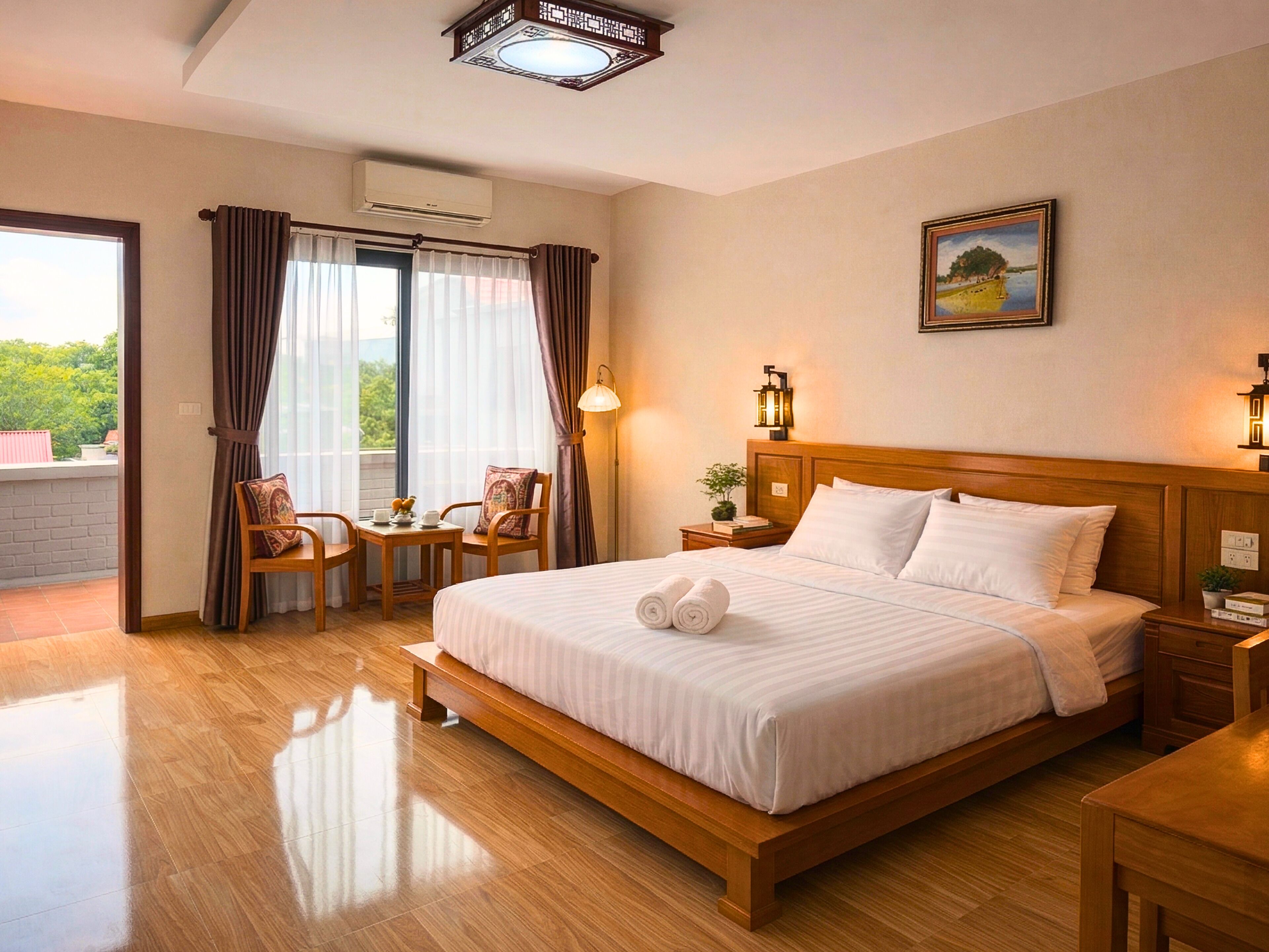 Chambre Double Deluxe, 1 très grand lit, salle de bains privée, vue jardin | Minibar, bureau, espace de travail pour ordinateur portable