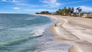 On the beach - Direct Oceanview 3B Balcony |Heated Pool & Hot Tub (Holmes Beach)