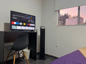 Internet, bed sheets - COZY ROOM PRIVATE BATHROOM NEAR SAO PAULO POINT (Guadalajara)