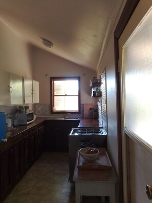 Private kitchen - Frogmouth Farm is your 'rural, remote' pet-friendly escape to solitude! (Elands)