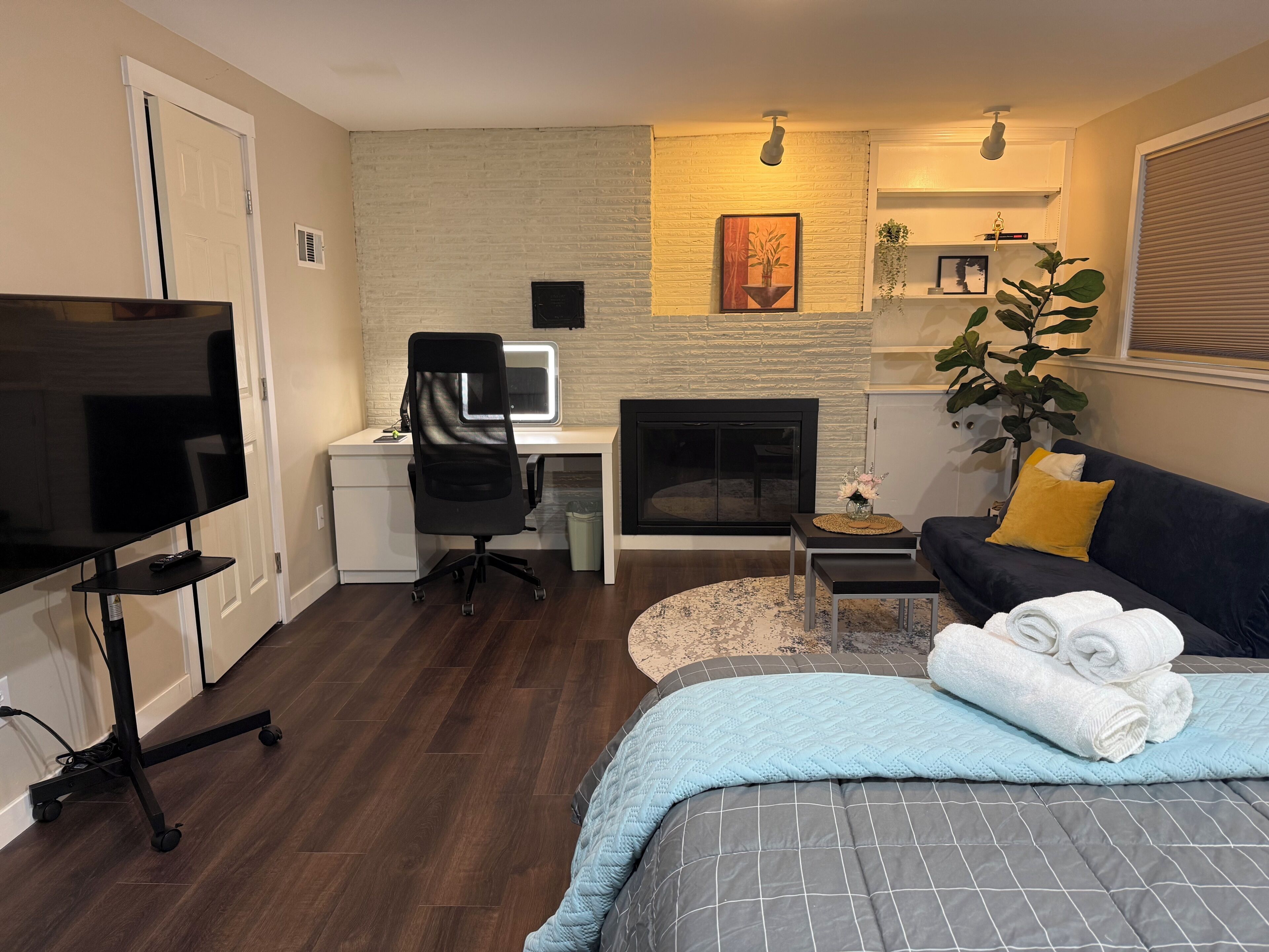 1 bedroom, desk, iron/ironing board, free WiFi