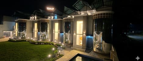 Biệt thự Superior | Quang cảnh vườn