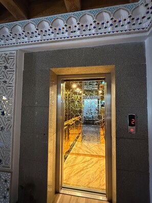 Interior - Mehrob Hotel (Buxoro)