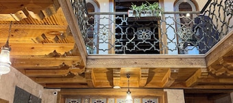 Mehrob Hotel