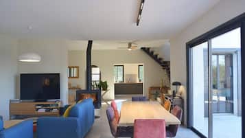 House | Dining