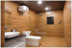 Premium Double Room, Mountain View | Bathroom