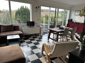 Living area - Architect's house in the countryside (Sainte-Geneviève-lès-Gasny)