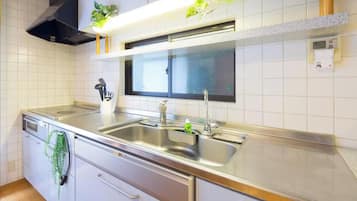 Comfort House, 2 Bedrooms | Private kitchen | Fridge, microwave, stovetop, rice cooker
