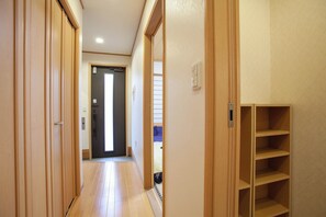 Hallway - Lucky Higashi Mizue (Tokyo)