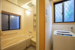 Comfort House, 2 Bedrooms | Bathroom