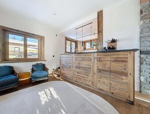 Chalet | Olohuone | Takka