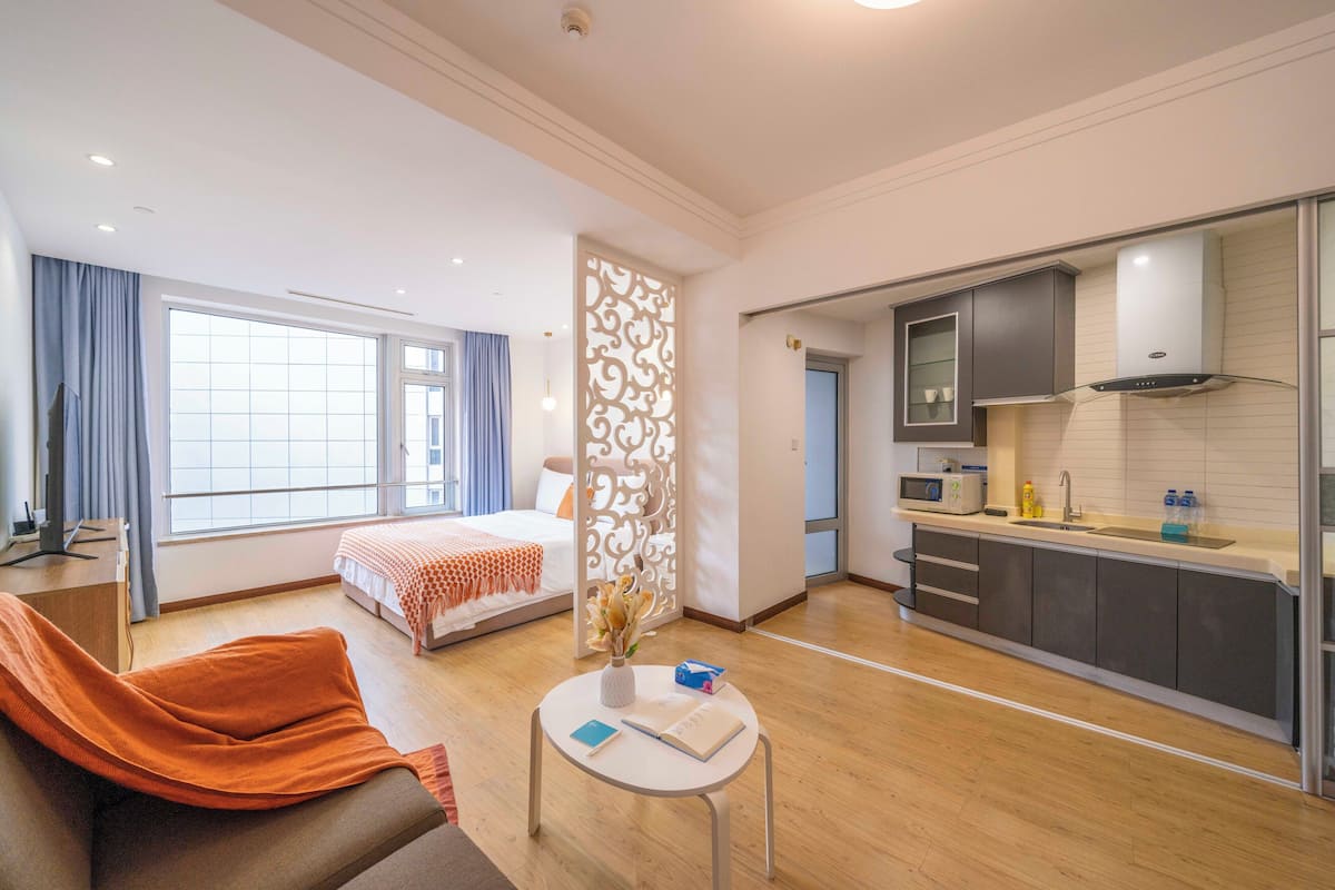 Phòng Suite dành cho gia đình, 1 giường cỡ queen, không hút thuốc, lò vi sóng