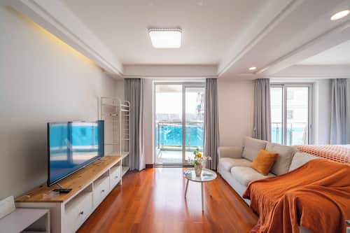 Premium bedding, down duvets, laptop workspace, blackout curtains