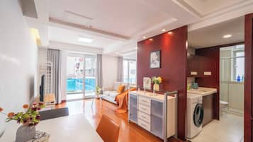 Phòng Suite Tiêu chuẩn, 1 giường cỡ queen, không hút thuốc, quang cảnh thành phố | Tiện nghi tại phòng