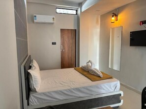 Habitación doble, balcón, vistas a la ciudad