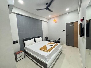 Double Room, Balcony, City View | Desk, free WiFi - Hotel Mojito (Vyara)