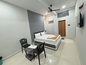 Habitación doble, balcón, vistas a la ciudad