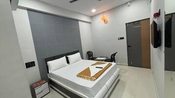 Dobbeltrom, balkong, byutsikt