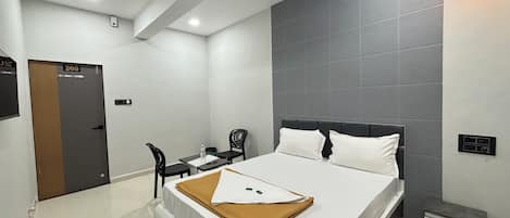 Habitación doble, balcón, vista a la ciudad