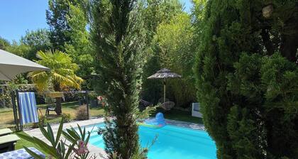 Chambre à louer indépendante avec accÚs piscine chauffée