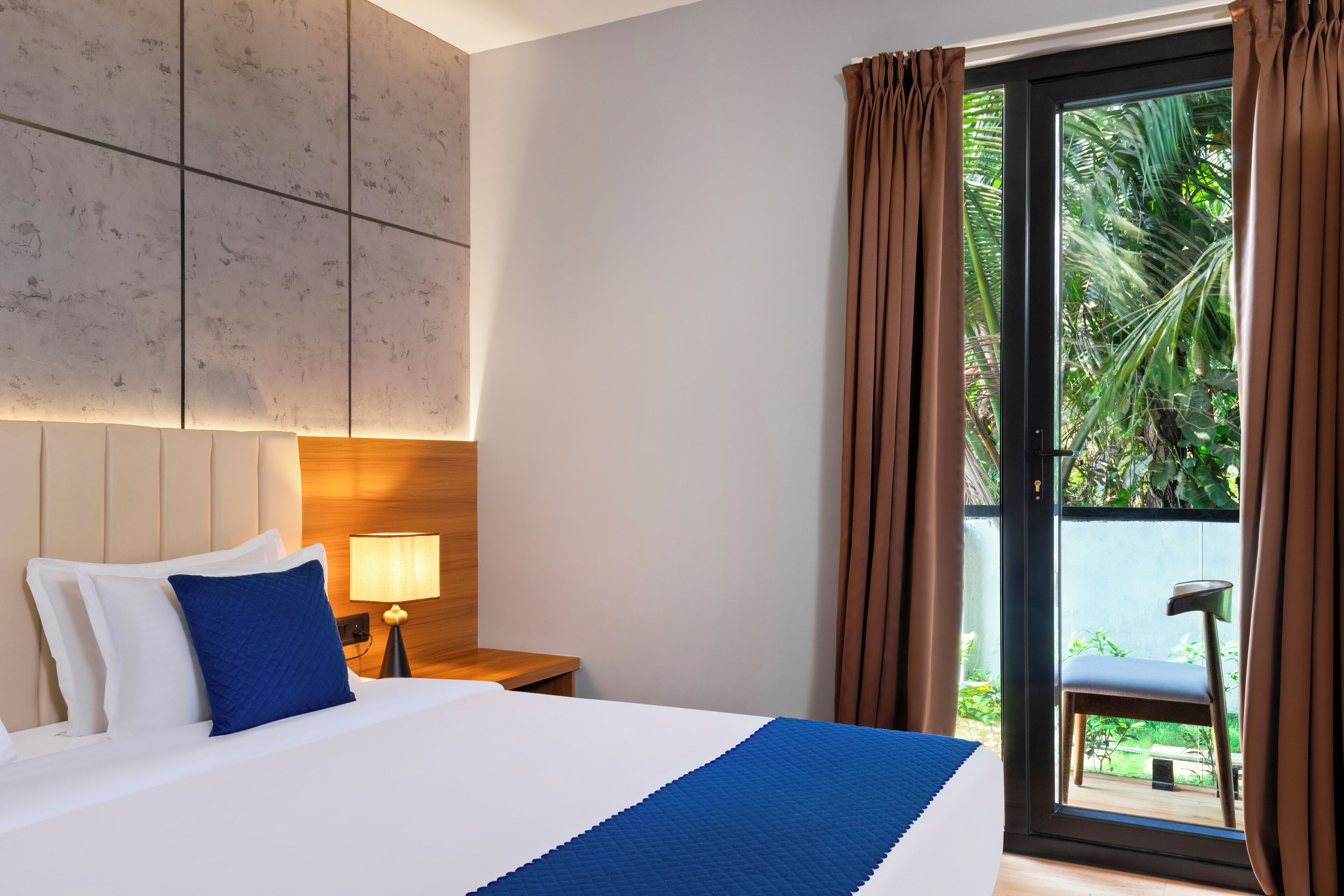 Premium Suite, Balcony, Garden View | In-room safe, desk, laptop workspace, free WiFi