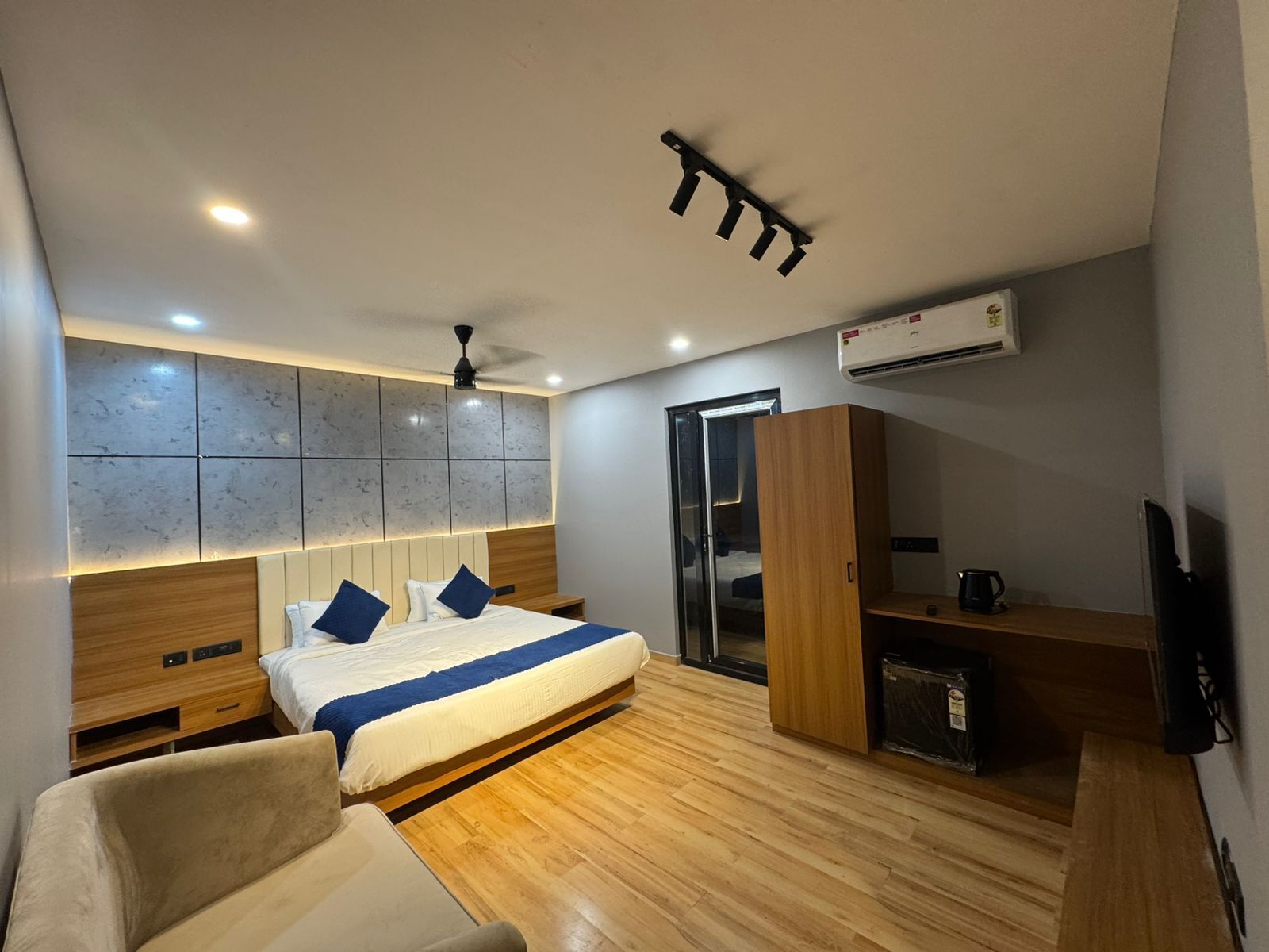 Premium-suite - balkon - udsigt til have