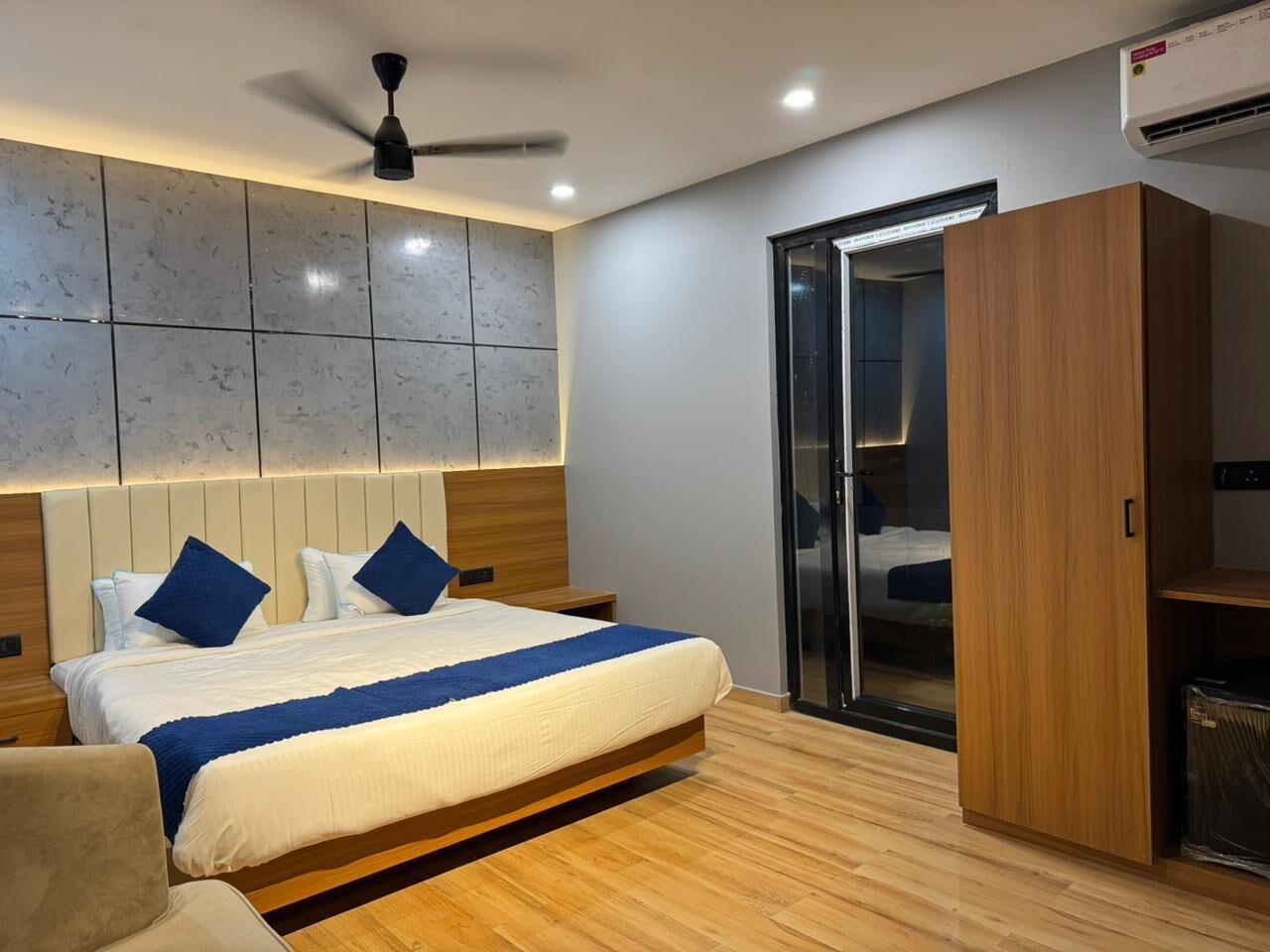 Suíte premium, sacada, vista para o jardim