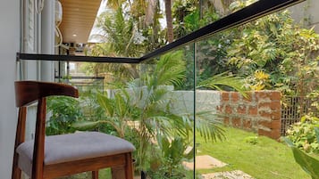 Deluxe Double Room, 1 Queen Bed, Balcony, Garden View | Balcony view