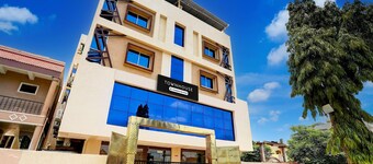 Deluxe Super Townhouse Hoshangabad