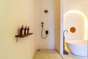 Towels - Orivista Romantic 2 Private Suites + Pools Villa (Mengwi)