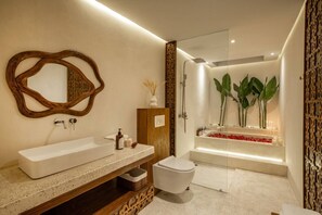 Towels - Orivista Romantic 2 Private Suites + Pools Villa (Mengwi)