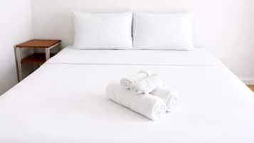 Comfort Bungalow, 1 King Bed, Private Bathroom, Garden View