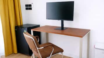 Comfort Bungalow, 1 King Bed, Private Bathroom, Garden View