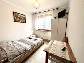Appartement | 1 chambre, ameublement unique, literie fournie