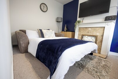 Comfortable 3-Bed House | Ideal for Contractors