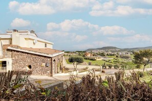 Property grounds - With large private outdoor space and parking (Castelsardo)