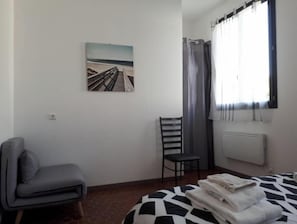 2 Schlafzimmer, Bügeleisen/Bügelbrett, Reisekinderbett, kostenloses WLAN