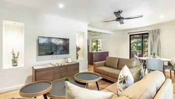 Apartamento luxo, vista para o jardim | Área de estar