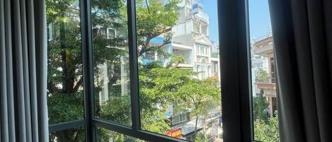 Luxury Double Room, 1 Queen Bed, Non Smoking, City View | Interior