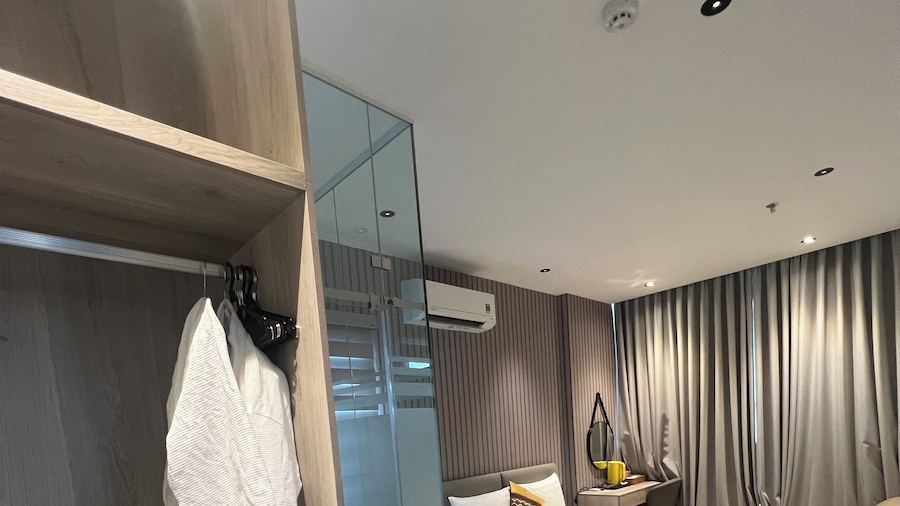 Ánh Trăng Luxury Hotel